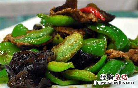 白菜木耳炒肉的家常做法 木耳炒肉的家常做法