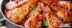 麻辣鸭头怎么吃 麻辣鸭头哪里不能吃