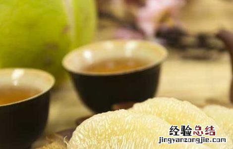 柚子茶常见的两种做法 柚子茶的吃法和做法