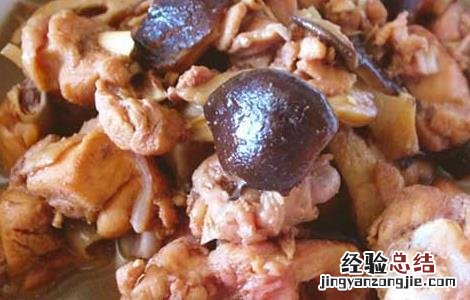 香菇炖鸡的五种常见做法 香菇炖鸡的做法 最正宗的做法
