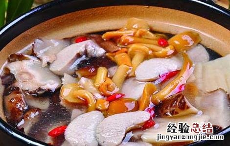 香菇炖鸡的五种常见做法 香菇炖鸡的做法 最正宗的做法