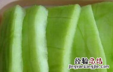 如何用西瓜皮擦脸 如何用西瓜皮擦脸部