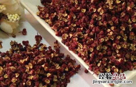 花椒泡脚能治白发吗有效果吗 花椒泡脚能治白发吗