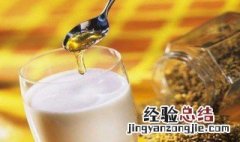 牛奶蜂蜜做面膜的功效与作用 牛奶蜂蜜做面膜有什么功效