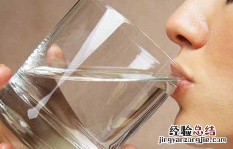 一天喝多少水最好 冬天一天喝多少水最好
