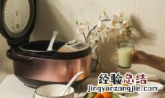 电饭锅做蛋糕开盖后就缩回去了 电饭锅做蛋糕一开盖就缩怎么补救