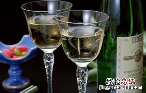 喝酒前吃什么不容易醉 喝酒前吃什么不容易醉?