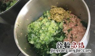 青菜荠菜馅做好吃窍门 荠菜青菜鲜肉馄饨馅做法