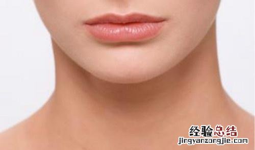 脖子里长小肉疙瘩是怎么引起的 脖子里长小肉疙瘩