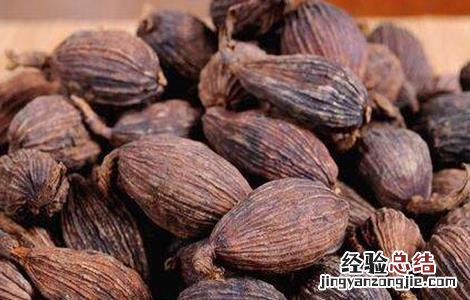 草果的功效与作用是什么 草果的功效与作用是什么呢