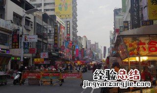步行街摆摊做什么生意比较好 在步行街摆摊卖些什么好呀