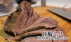 牛肉切片有绿色荧光 熟牛肉切开有荧光绿色能吃吗