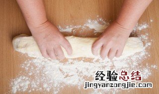 低筋面粉可以用普通面粉代替吗 能不能用普通面粉代替低筋面粉