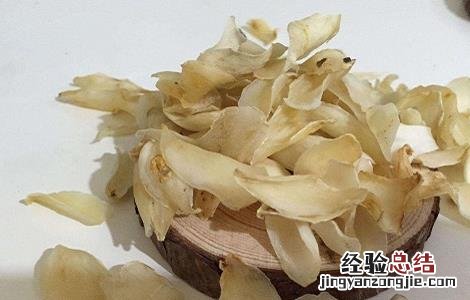 金银花加百合泡水的功效与作用 百合泡水的功效与作用