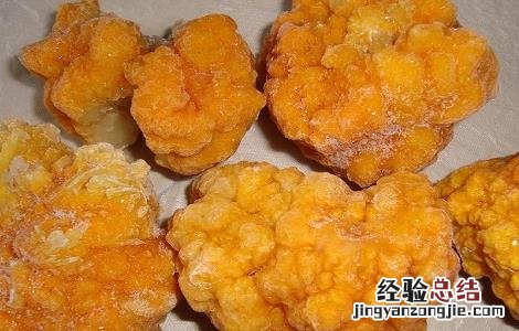 黄木耳的功效与作用 白木耳和黄木耳功效是一样的吗?