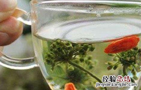 黄芪人参花泡水喝的功效 人参花泡水喝的功效