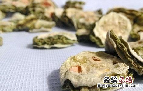 苦瓜干泡水喝的功效与作用 苦瓜干泡水喝的功效与作用是什么
