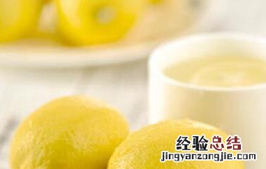 柠檬皮泡水的功效与作用及禁忌 柠檬皮泡水的功效与作用及禁忌症有哪些