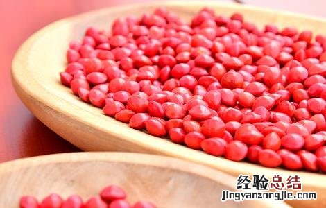 红豆汤的功效与作用和禁忌 红豆汤的功效与作用和禁忌是什么