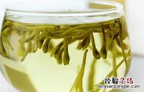 鱼腥草泡水喝有什么功效? 鱼腥草泡水喝的功效和作用