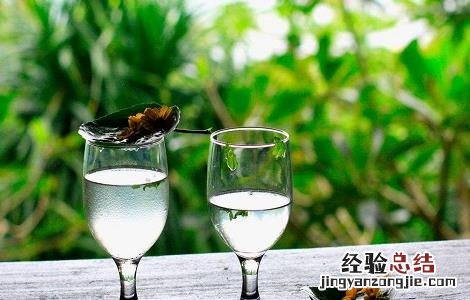 乌梅甘草薄荷泡水喝的功效与作用 薄荷泡水喝的功效与作用