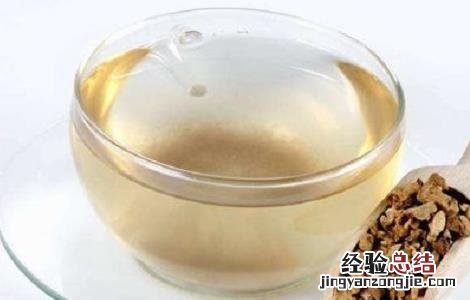 白术泡水喝的功效与作用 黄芪,防风,白术泡水喝的功效与作用