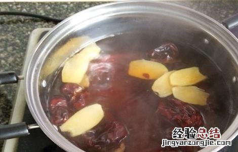 红枣泡水喝的功效与作用 红枣泡水喝的功效与作用禁忌