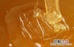 土蜂蜜泡水喝的功效与作用 土蜂蜜泡水有什么功效
