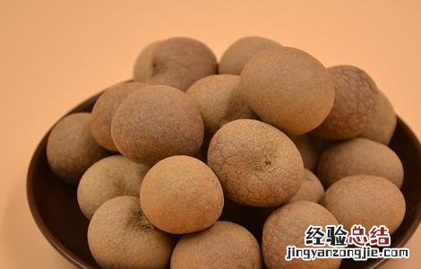 桂圆泡水喝的功效与作用禁忌 桂圆泡水喝的功效