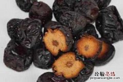 红枣炒黑与炒糊的区别 红枣炒黑与炒糊的区别是什么
