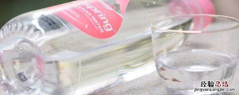 冬天打开的矿泉水可以放多久 冬天矿泉水打开后几天不能喝