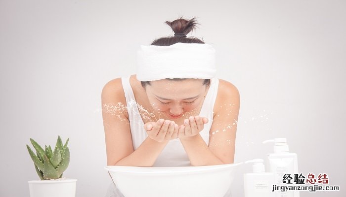 海藻面膜适合哪个年龄段 海藻面膜怎么敷
