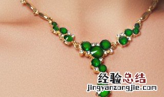 翡翠手镯买多少钱的好 翡翠手镯买多少钱合适