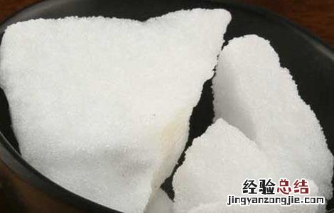 樟脑的功效与作用 樟脑的功效与作用及禁忌