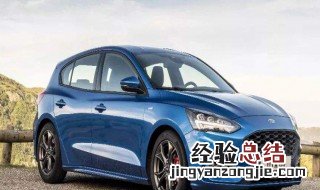 开车几个手握方向盘算正常 开车几个手握方向盘