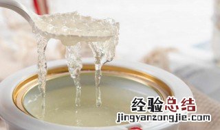 燕窝能跟桃胶一起炖吗 燕窝能跟桃胶放一起煮行吗