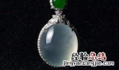 春带彩翡翠手镯真假 春彩翡翠怎么看真假