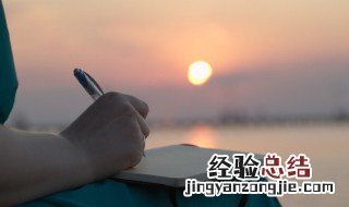 描写小湖绿的唯美句子 描写小湖绿的唯美句子精选