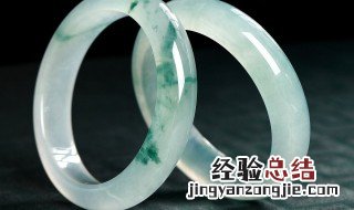 翡翠手镯怎样辨别真假 怎么样分辨翡翠手镯的真假