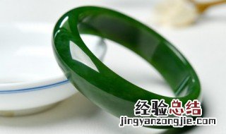翡翠的颜色怎么有很多种 翡翠的各种颜色