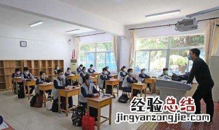芙蓉不及美人妆水殿风来珠翠香意思 芙蓉不及美人妆水殿风来珠翠香意思形容什么
