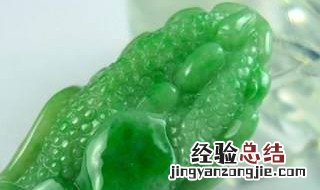 翡翠苦瓜的寓意 翡翠苦瓜的寓意是什么