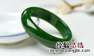 翡翠吊坠寓意 翡翠吊坠寓意解释