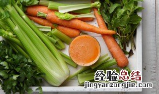 羊肉汤加什么蔬菜搭配最好 羊肉汤加什么配菜好吃