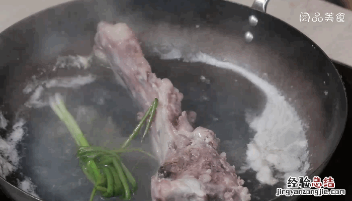 碎肉焖茄子的做法 拆骨肉焖茄子做法