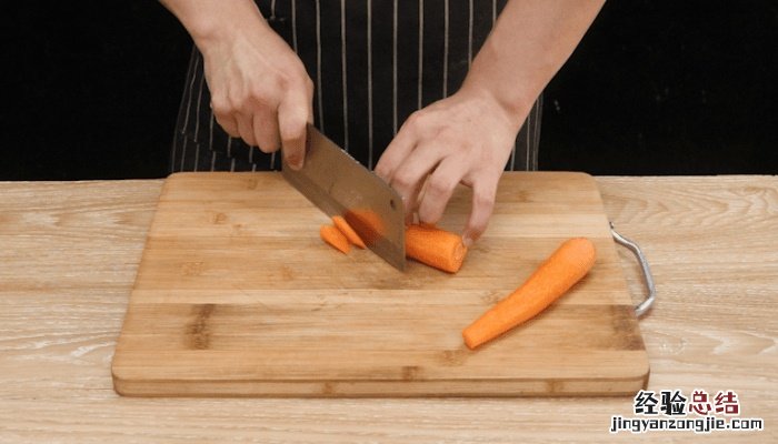 胡萝卜豆腐鸡蛋汤的做法 胡萝卜炖鸡蛋豆腐