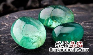 怎样辨别真假翡翠 辨别真假翡翠的方法