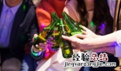 喝酒唱歌发朋友圈的句子 喝酒唱歌发朋友圈的句子有哪些