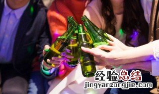 喝酒唱歌发朋友圈的句子 喝酒唱歌发朋友圈的句子有哪些