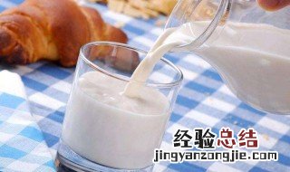 喝脱脂牛奶能减肥吗 晚上只喝脱脂牛奶能减肥吗
